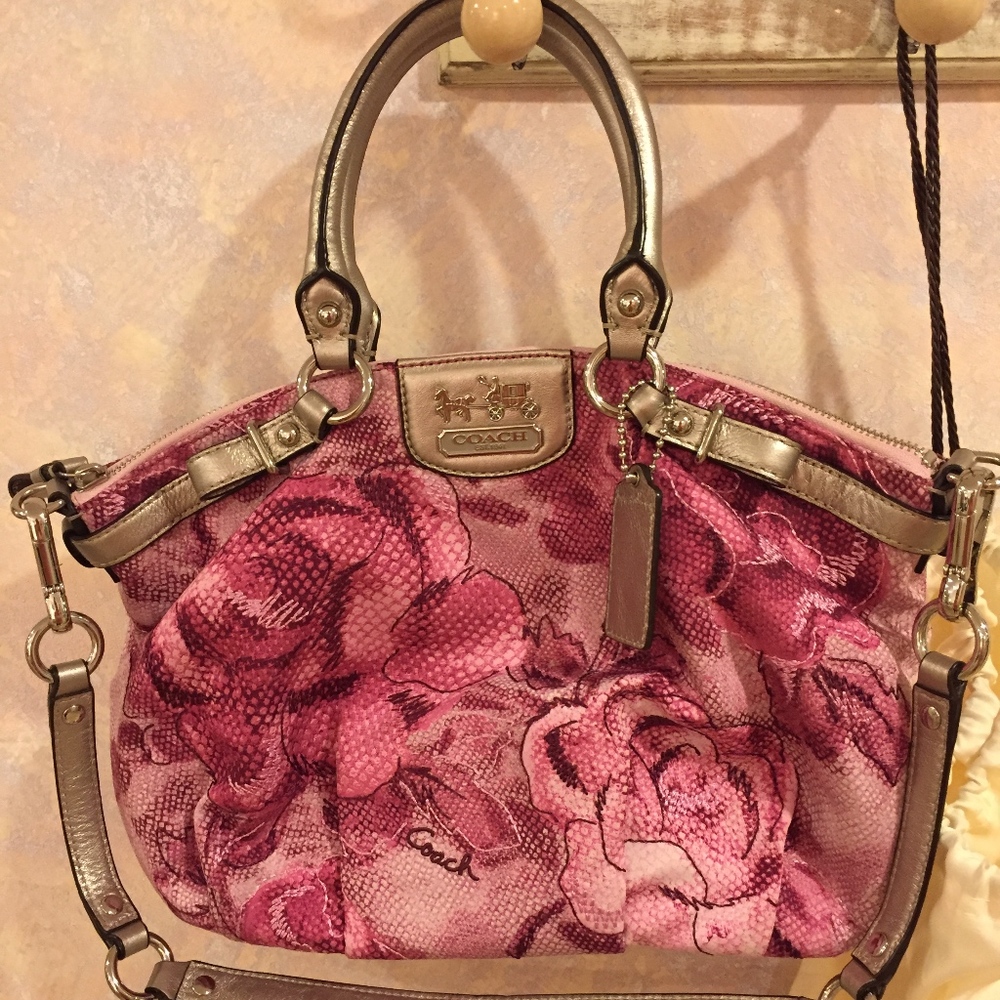 Coach Limited Edition NWOT purse